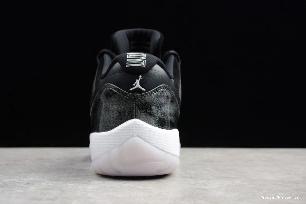 528895-010 11 Air 